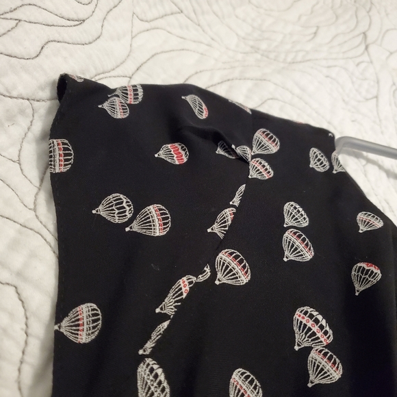 Ladies black tea dress with ballons - Picture 5 of 7